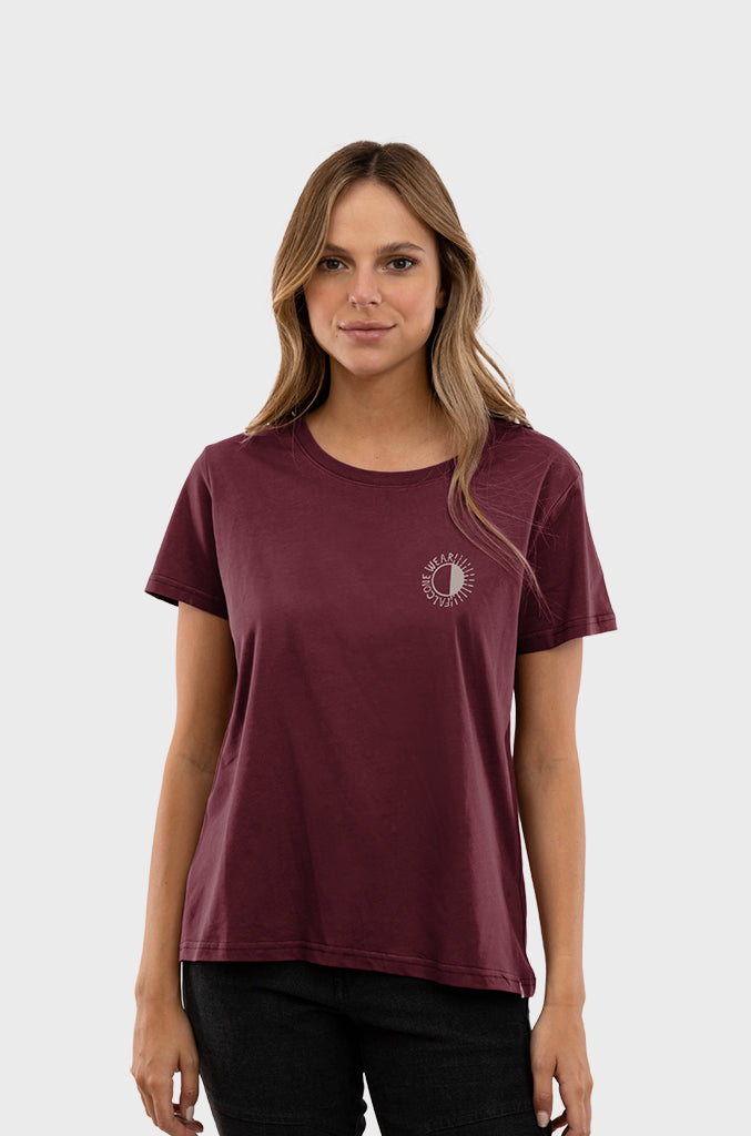 Polera Orgánica Sunset Burdeo (Mujer) – Falcone Wear