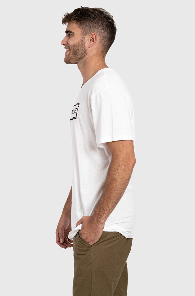 Polera Orgánica Rectangular Logo Off White (Hombre)