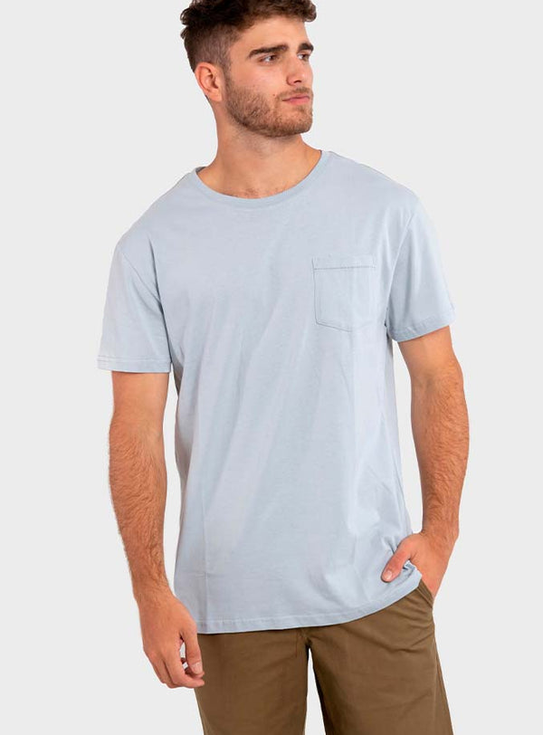 Polera Orgánica con Bolsillo Light Blue (Hombre)